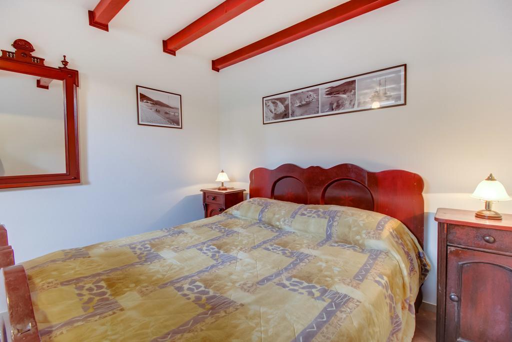 Apartments Franjo Mali Lošinj Szoba fotó