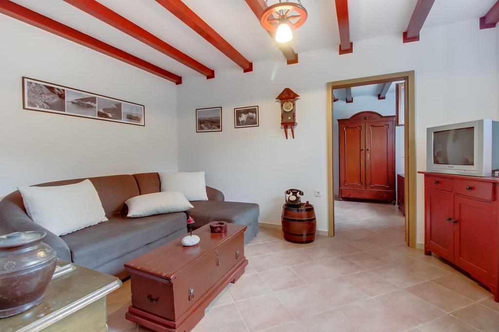 Apartments Franjo Mali Lošinj Szoba fotó