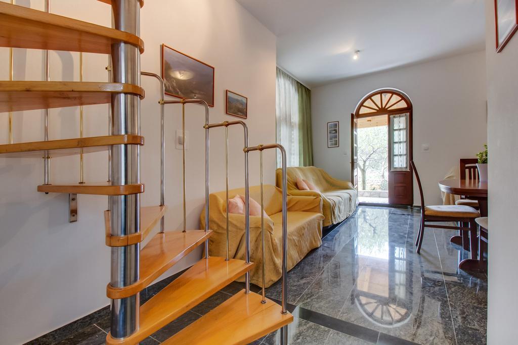 Apartments Franjo Mali Lošinj Szoba fotó